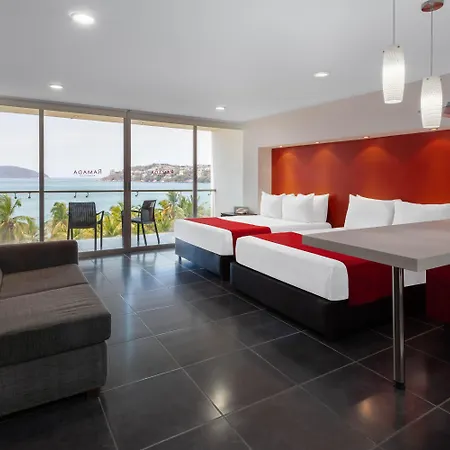Ramada by Wyndham Acapulco Hotel&Suites Exterior foto