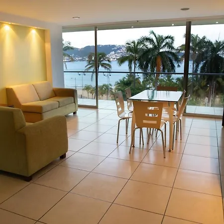 Ramada by Wyndham Acapulco Hotel&Suites Exterior foto